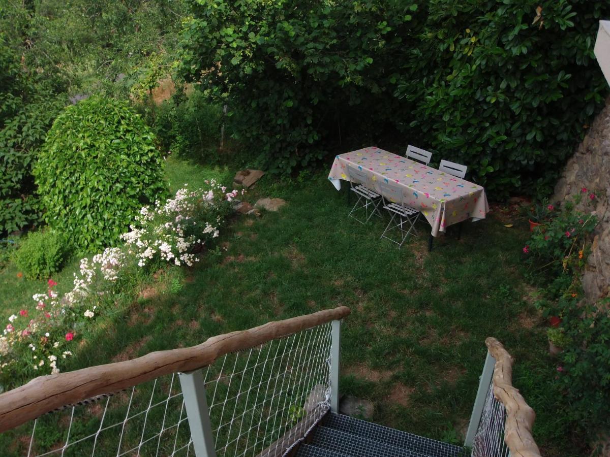 Le Vallon D'Armandine, Gite Ecologique Auvergne Saint-Hilaire  Exteriör bild