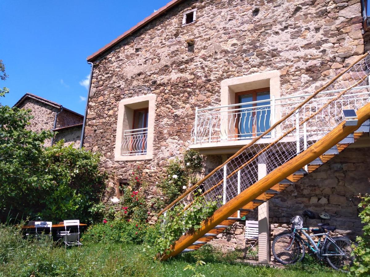 Le Vallon D'Armandine, Gite Ecologique Auvergne Saint-Hilaire  Exteriör bild